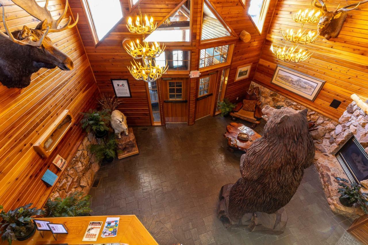 Lodge At Palmer Gulch Hill City Exterior photo