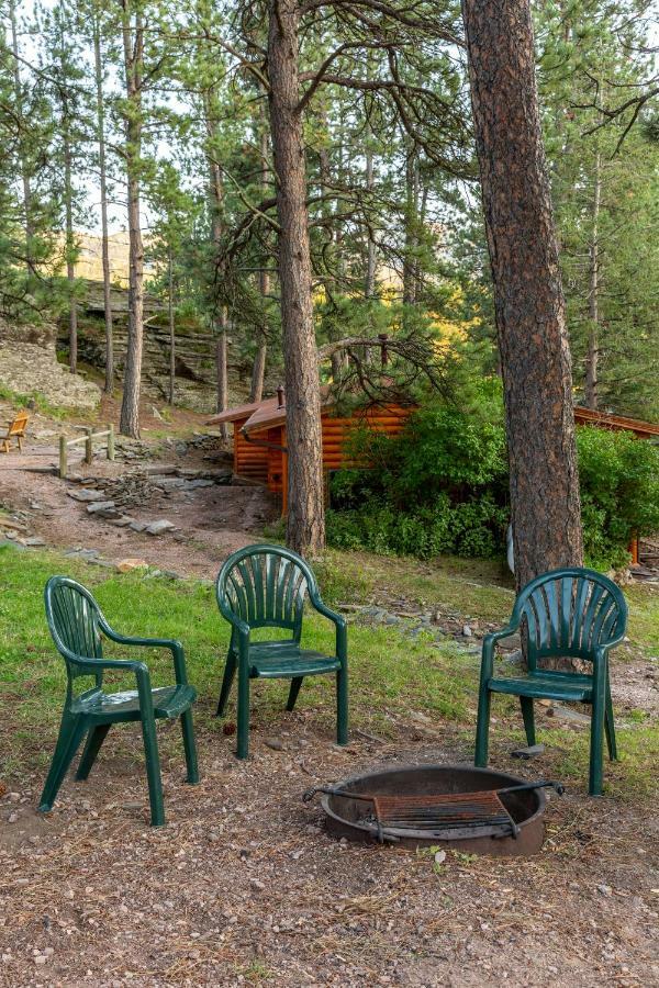 Lodge At Palmer Gulch Hill City Exterior photo