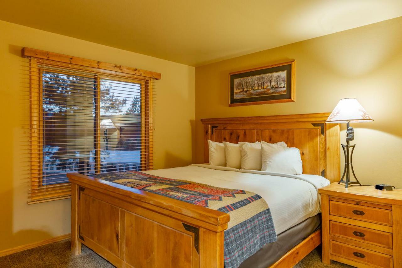 Lodge At Palmer Gulch Hill City Exterior photo